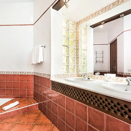 Guest house El Dorado 2*